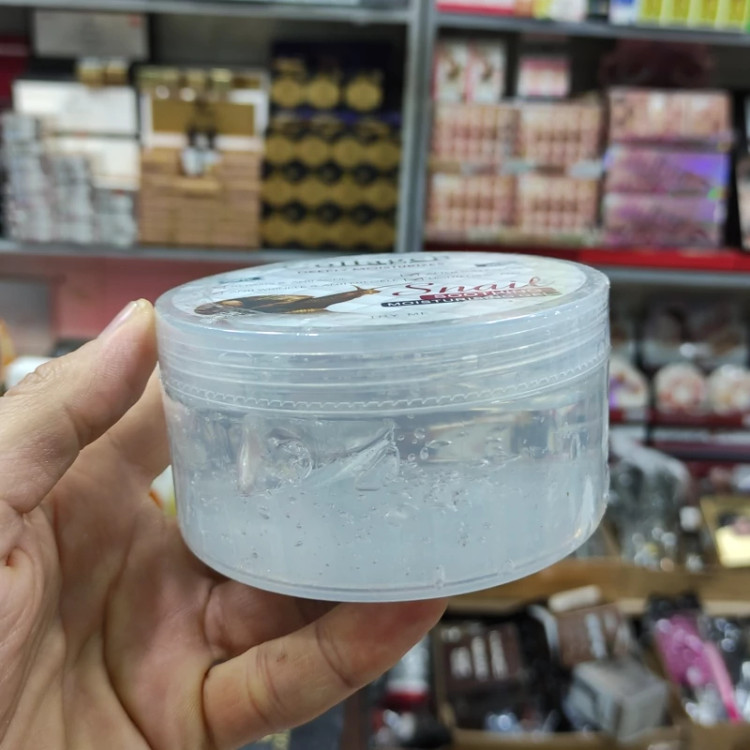 ژل آبرسان کلاژن حلزون 300 میل انگلستان