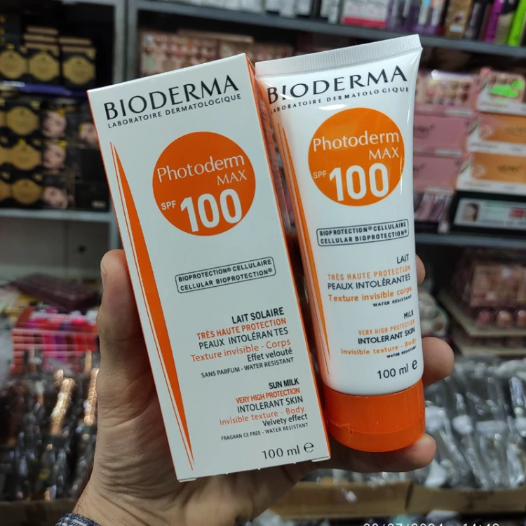 ضدآفتاب بیودرما SPF 100 فتودرم مکس 100 میل شیر و جلبک