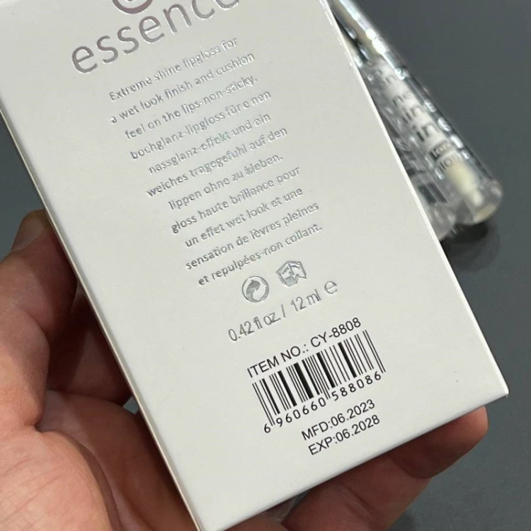 برق لب ویتامینه اسنس essence