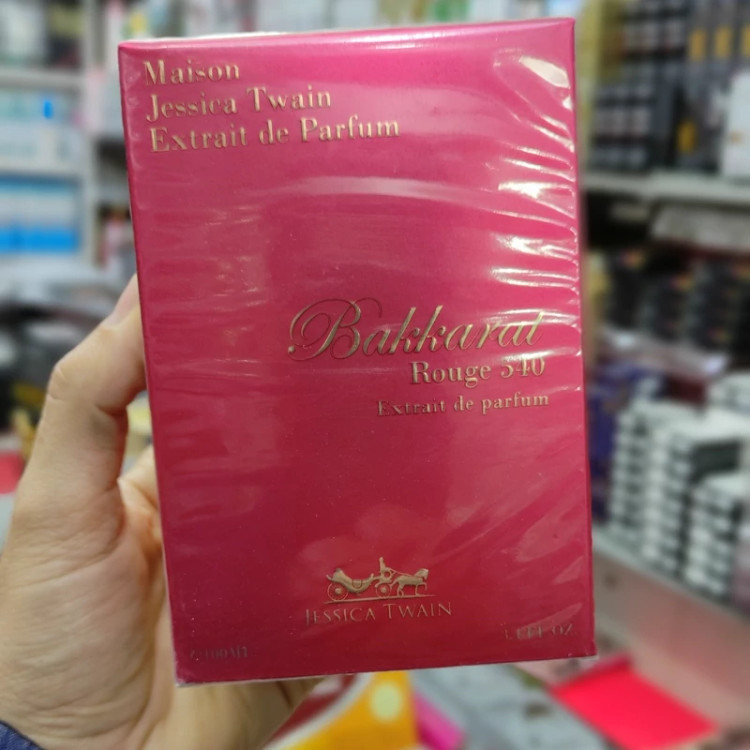 ادکلن باکارات رژ قرمز 540 شرکت جسیکا تواین فرانسه