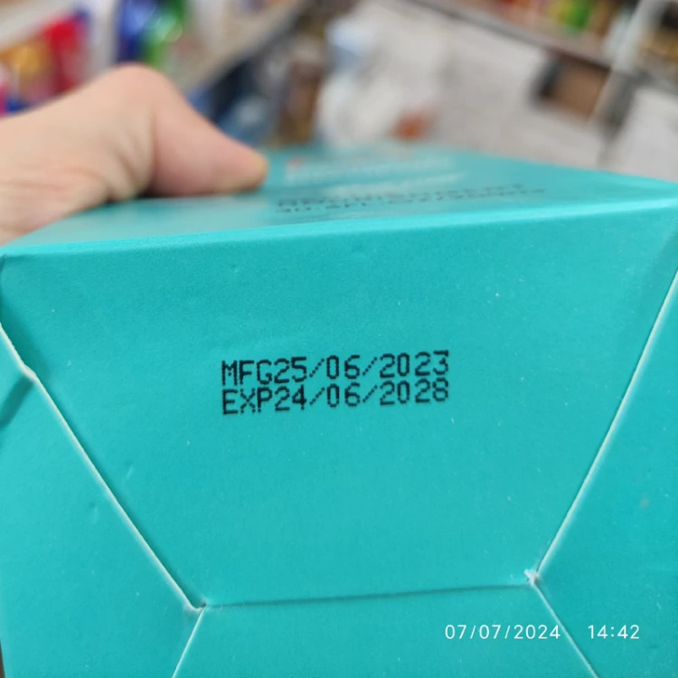 شامپو کراتینه مولوجی اویل Moluogey oil بدون سولفات و امونیاک و نمک حاوی جلبک دریایی و ترمیم کننده