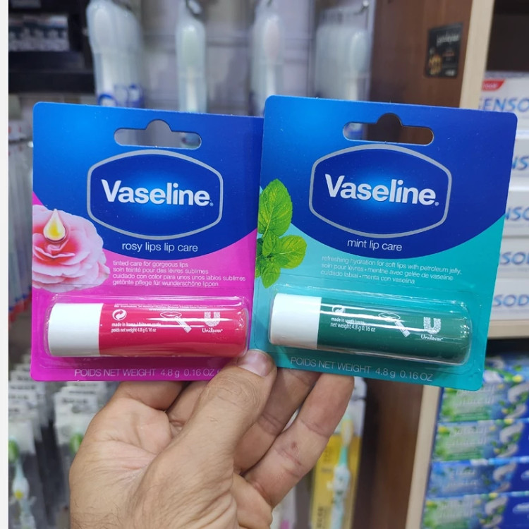 بالم لب وازلین دو رایحه