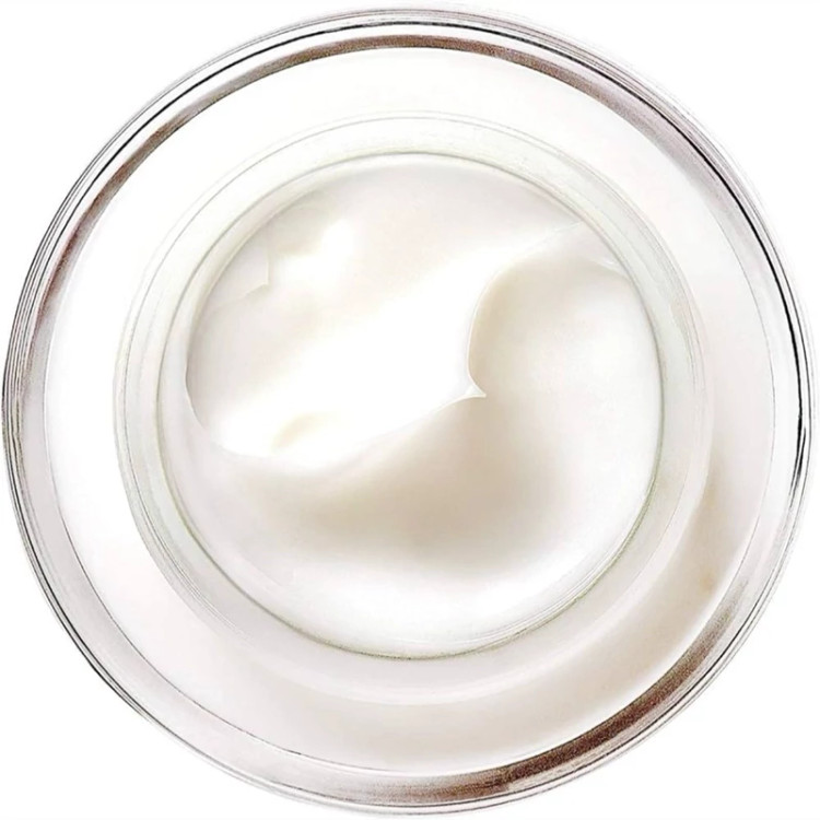 کرم روز روشن کننده spf 20 آون حاوی عصاره پاپایا