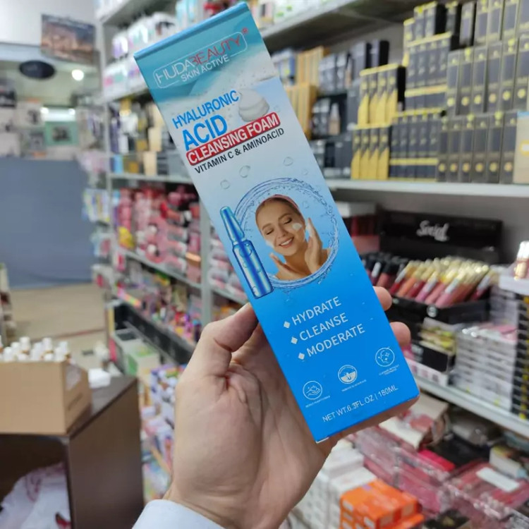 فوم شستشوی صورت هیالورنیک اسید 10 کاره هدا بیوتی