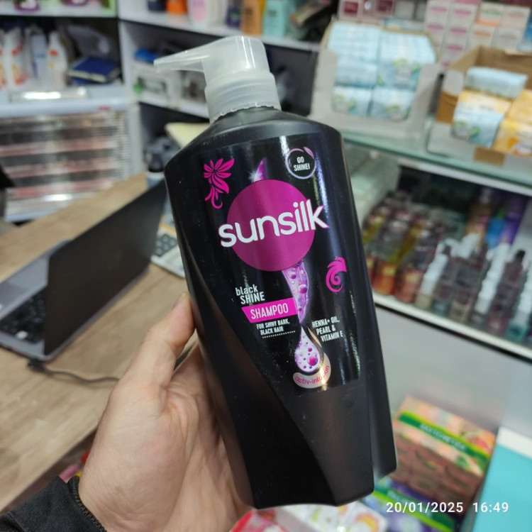 شامپو سر پمپی سان سیلک مدل black shine تایلندی اصل